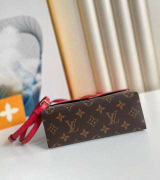 Louis vuitton LOCKY BB