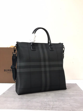 Burberry tote